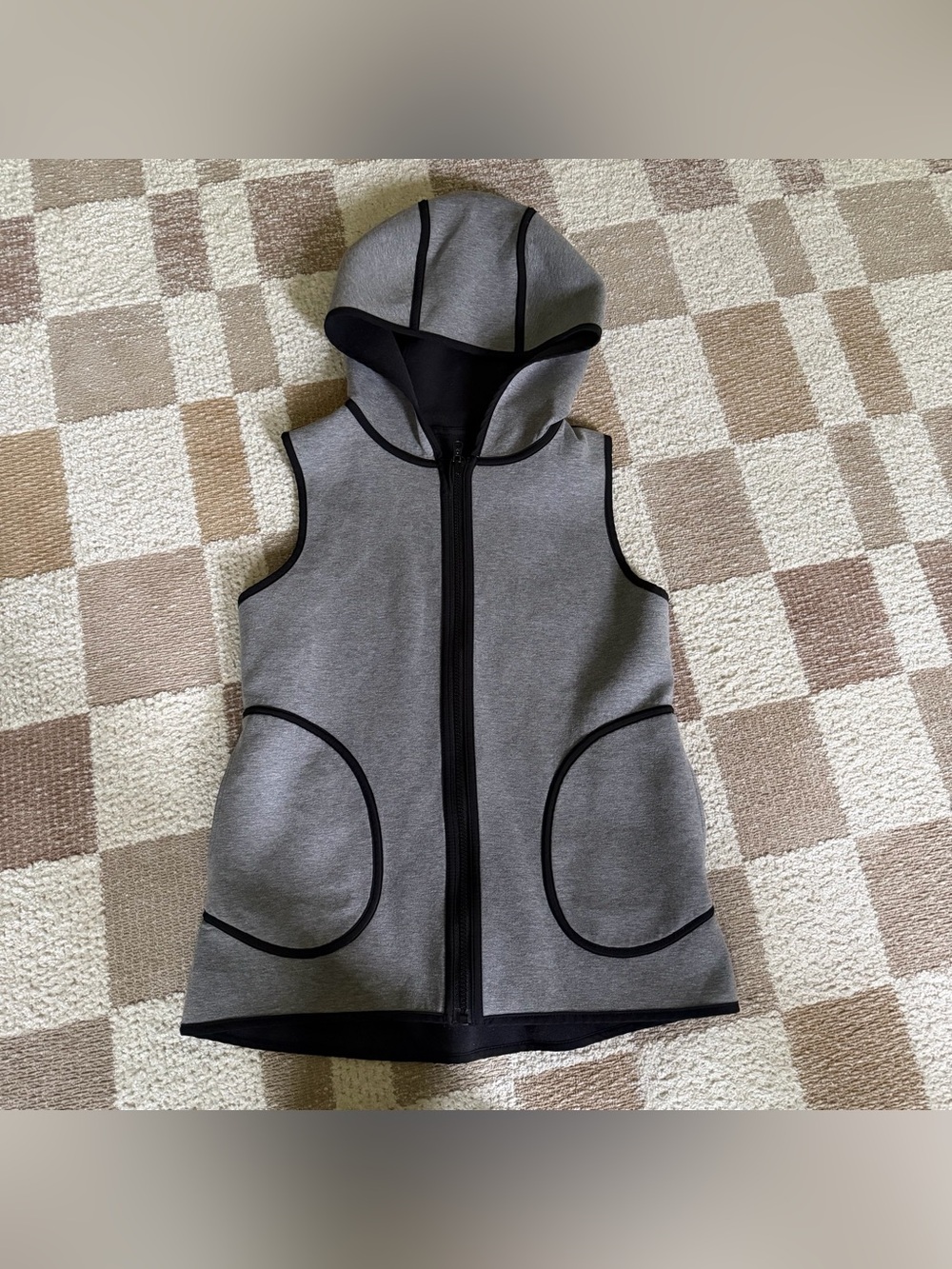 Lululemon Insculpt reversible vest